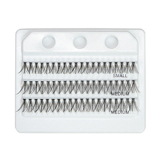 Cala Luxe Flare: 60 Faux Individual Lash Extensions close up