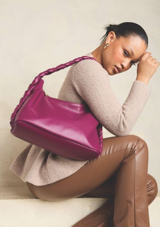 Jen & Co Delilah Knotted Detail Hobo style shot