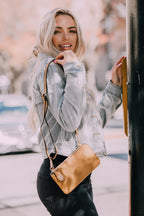 Jen & Co Kendall Crossbody/Wristlet with Twist Lock style shot