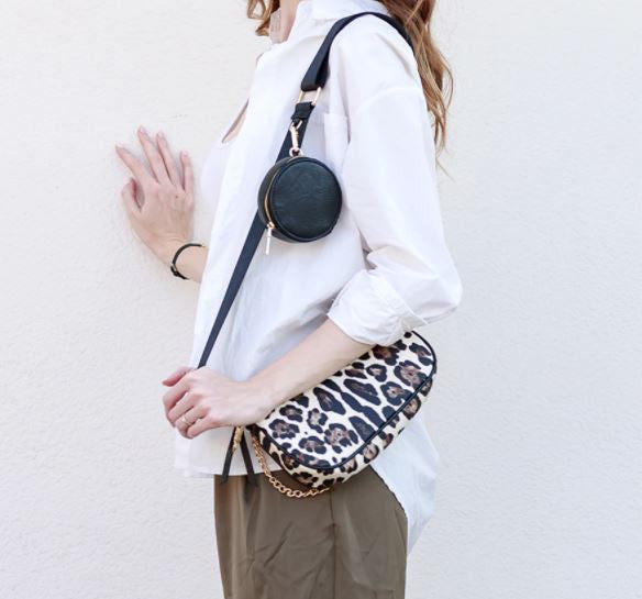 Jen & Co Marina Crossbody with Removable Chain & Pouch style shot