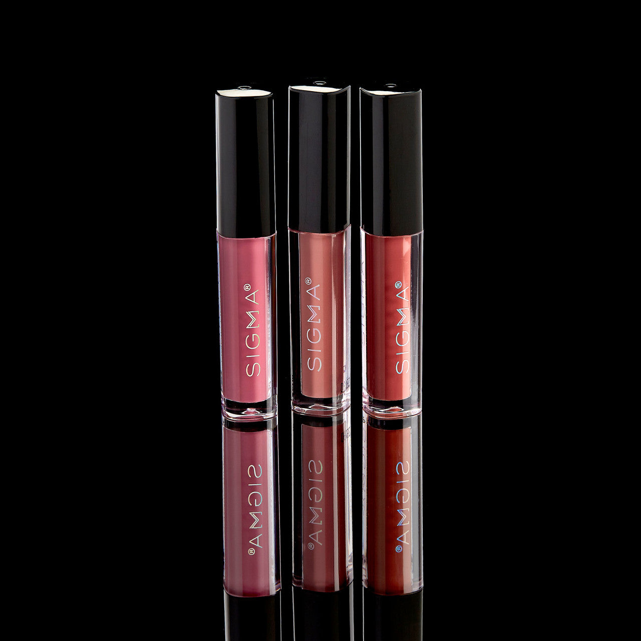 Sigma Kismatte Lip Trio styleshot