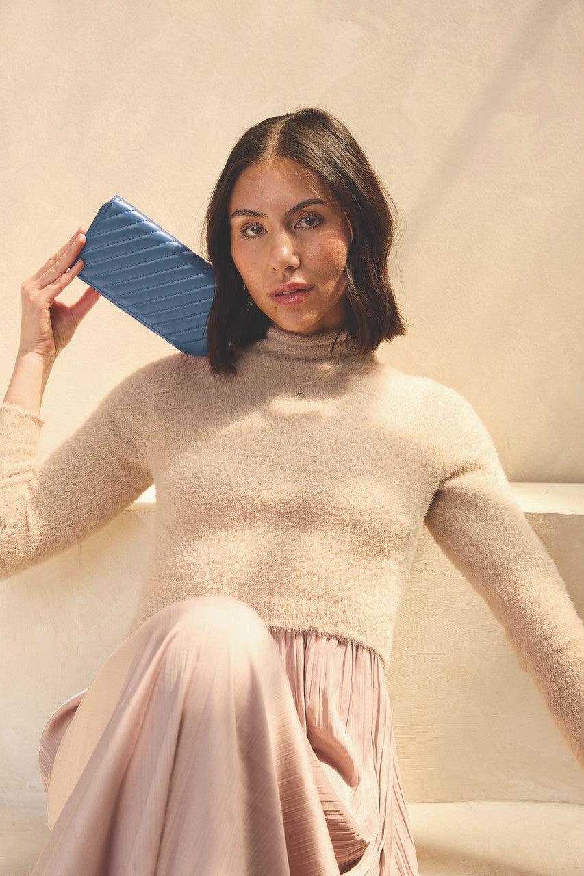 Jen & Co Kylie Multi-Compartment Quilted Wallet style shot