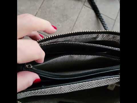 Meet Riley from Jen & Co - A small crossbody/wristlet with a BIG personality.